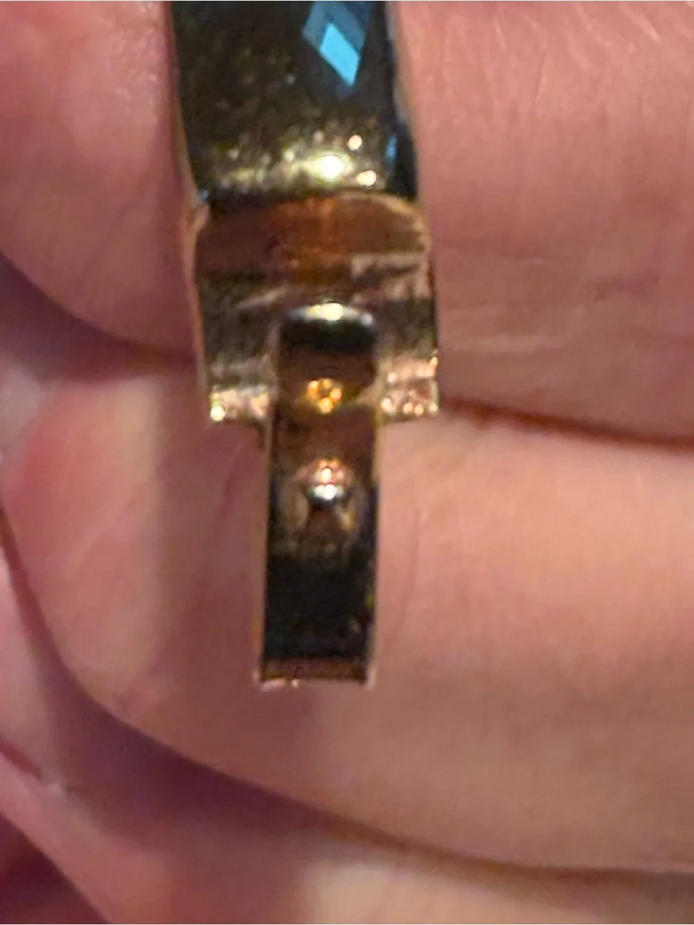 Vintage Roman Gold Crystal Rhinestone Hinged Bangle Bracelet 2 3/8” Gorgeous